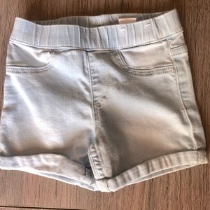 Toddler Girl Light Wash Shorts